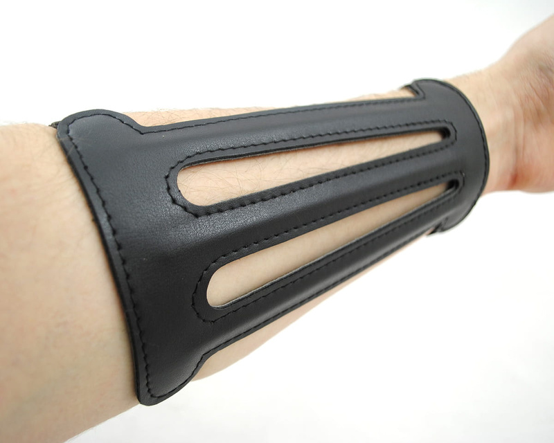 Herbis three-finger forearm protection 